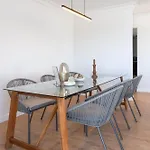 Profithome- I Nyaraló Puntillo Del Sol